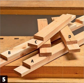 Bygga kaninbur ute: Se till att detaljerna stämmer. Bygga kaninbur ute: Se till att detaljerna stämmer.